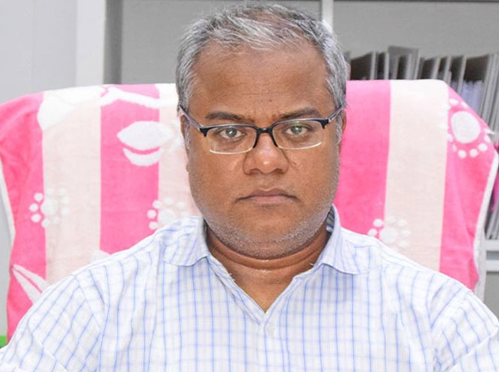চট্টগ্রাম সার্কিট হাউসে ফিরে সিন্ডিকেট সভা ডাকলেন চুয়েট উপাচার্য