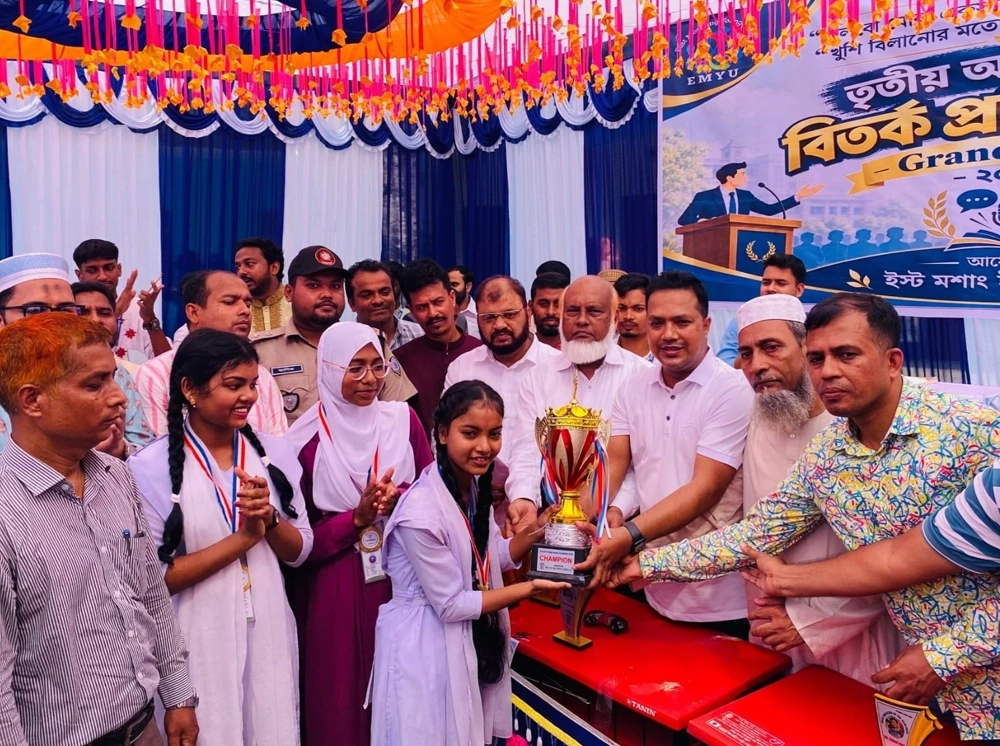 উজিরপুরে আন্তঃকলেজ বিতর্ক প্রতিযোগিতায় চ্যাম্পিয়ন শিকারপুর কলেজ