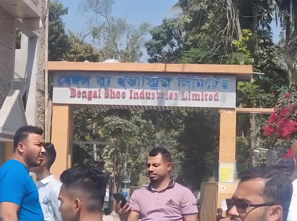 বন্ধ হয়ে গেল লক্ষ্মীপুরের বেঙ্গল স্যু ইন্ডাস্ট্রিজ, কর্মহীন দুই হাজার শ্রমিক