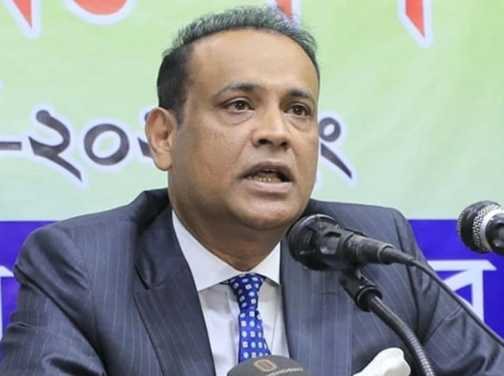 সাবেক ভূমিমন্ত্রী ও তার স্ত্রীসহ ১৫ জনের বিরুদ্ধে দুদকের মামলা