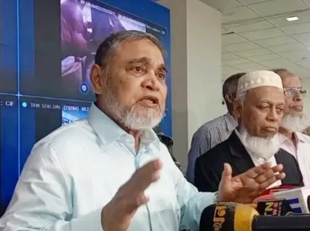 ঠাকুরগাঁও-১ উপনির্বাচনকে জাতীয় নির্বাচনের মতোই গুরুত্ব দেওয়া হচ্ছে : সিইসি