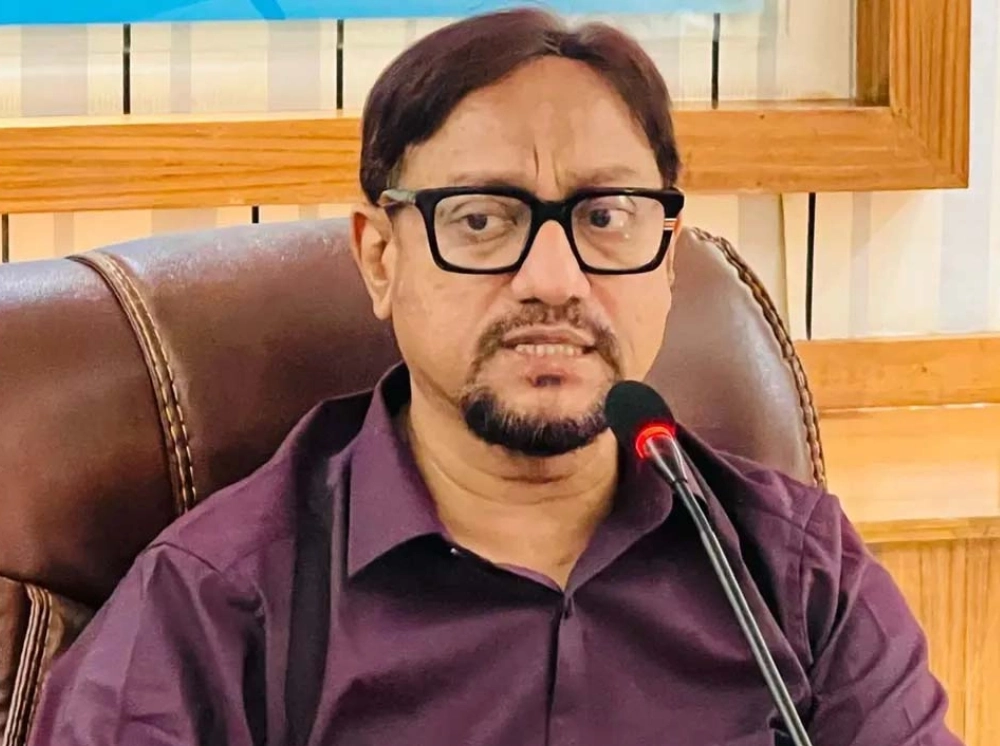 চট্টগ্রাম সিটি করপোরেশনের পূর্ণকালীন প্রশাসক ডা. শাহাদাত হোসেন
