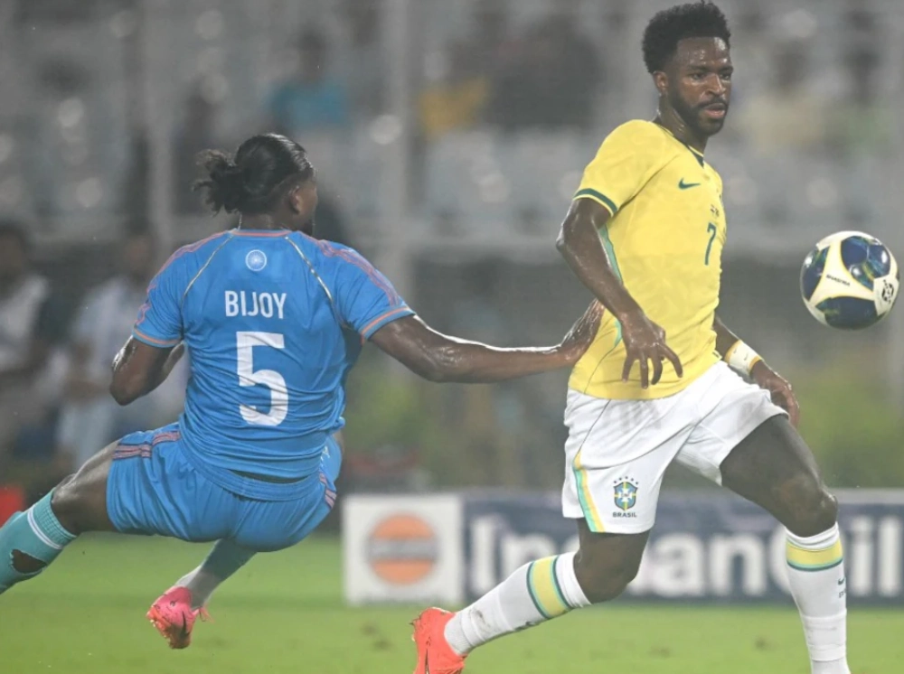 ভারতের বিপক্ষে প্রথমার্ধে ২-০ ব্যবধানে এগিয়ে ব্রাজিল