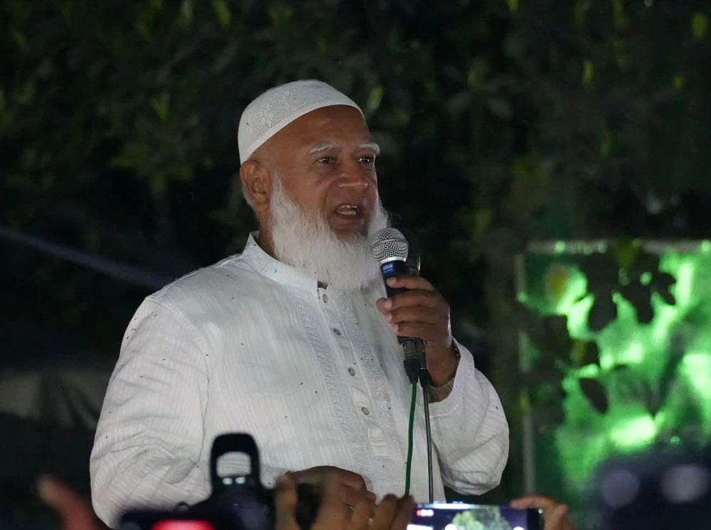 গণভোটের রায় নিয়ে সরকার জাতির সাথে প্রতারণা করেছে: জামায়াত আমির